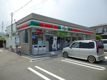 ファミリーマート南足柄和田河原南店：381m