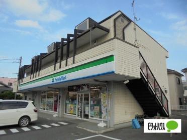 ファミリーマート南足柄まました店：415m