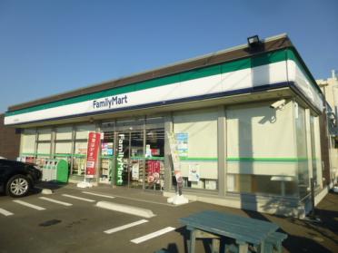 ファミリーマート小田原下堀店：102m