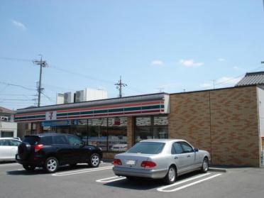 セブンイレブン碧南堀方町店：251m