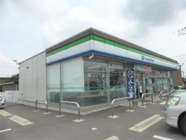 ﾌｧﾐﾘｰﾏｰﾄ 安城赤松店：735m