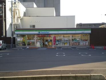 ファミリーマート楽々園店：959m