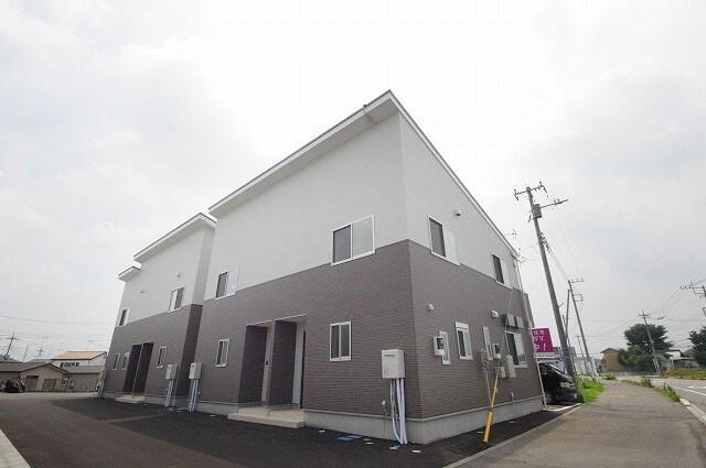 鶴田町メゾネットⅤ