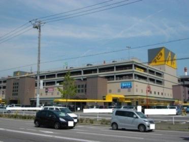 アピタ北岡崎店：757m