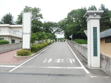 愛知県立岡崎北高等学校：698m