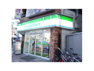 ファミリーマート保谷駅南口店：219m