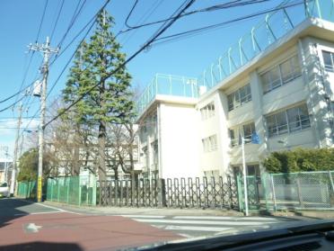 練馬区立大泉南小学校：471m