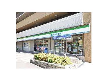 ファミリーマート本庄西二丁目店：121m