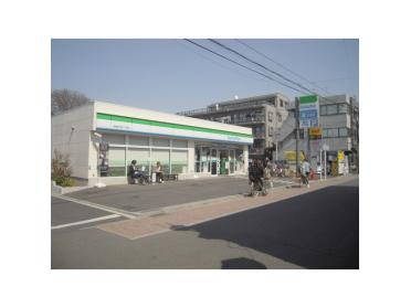 ファミリーマート内田西久保店：49m