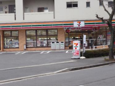 セブンイレブン長崎宝栄町店：200m