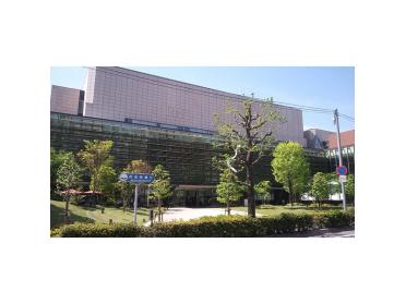 長崎市立図書館：640m