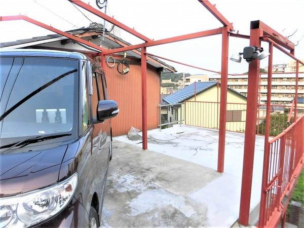 １台分の駐車スペースございます♪