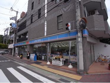 ﾛｰｿﾝ 阪急御影駅前店：115m