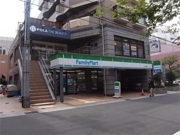 ﾌｧﾐﾘｰﾏｰﾄ JR住吉駅東店：368m