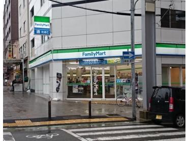 ﾌｧﾐﾘｰﾏｰﾄ 柳筋北店：143m