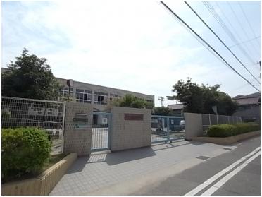 神戸市立須佐野中学校：434m