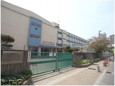 神戸市立明親小学校：751m