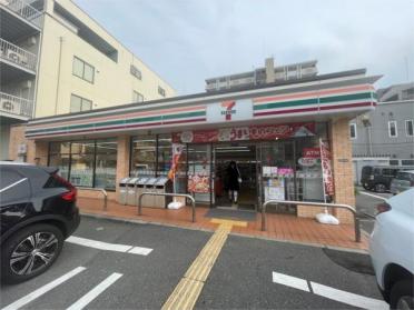 ﾛｰｿﾝ 吹田豊津中学校前店：194m