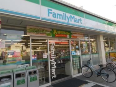 ファミリーマート 豊中浜店：609m