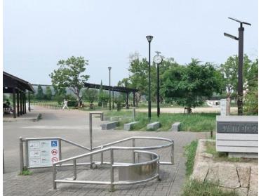 野田中央公園：441m