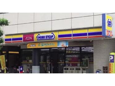 ﾌｧﾐﾘｰﾏｰﾄ 東淀川駅前店：1037m