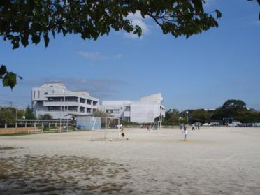 昭和小学校：220m