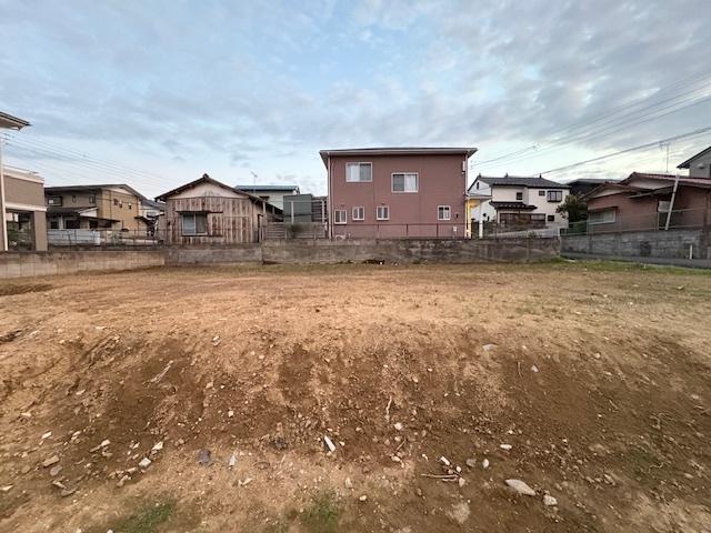 駅から歩ける閑静な住宅街、全3区画建築条件御座いません!
