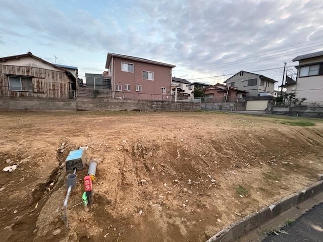 祇園小学校まで徒歩10分、第三中学校まで徒歩15分で通学路良好