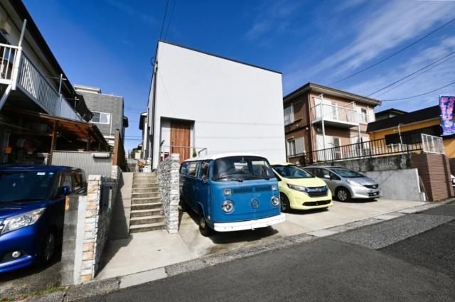 人気の真舟小学区、子育て環境に適した立地！2022年築で綺麗！