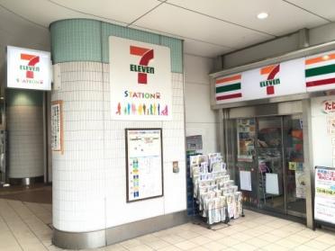 セブンイレブン京急ST平和島店：139m