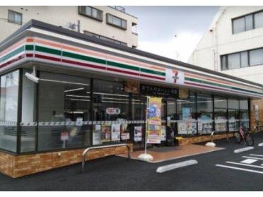 セブンイレブン大田区千鳥町駅前店：537m