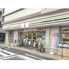 セブンイレブン大田区東六郷2丁目店：183m