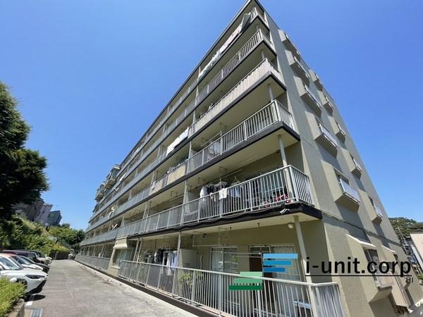 南東向きで陽当り良好です!