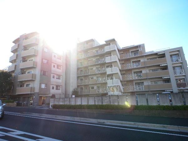新京成電鉄「前原」駅徒歩1分です。