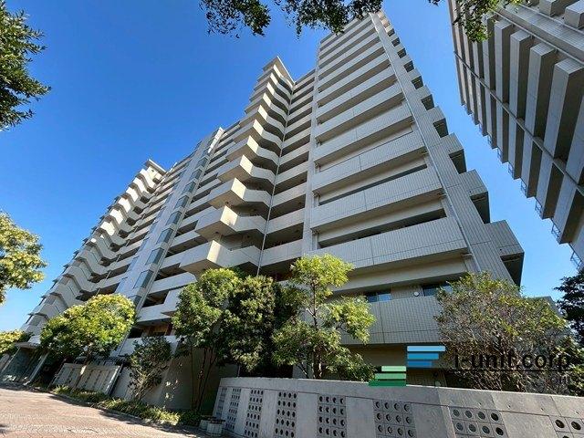 ウォークインクローゼットとシューズインクローゼットで収納も豊富です。