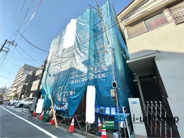 JR総武線『小岩』駅徒歩12分です。