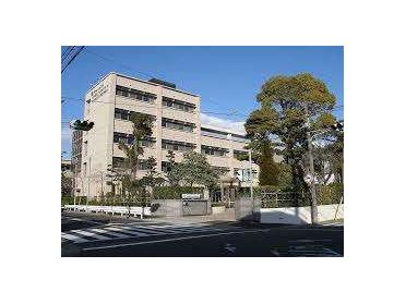 私立名古屋女子大学高校：742m