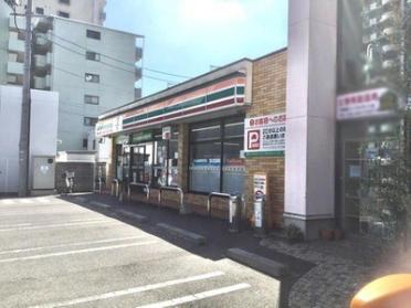 セブンイレブン名古屋四番2丁目店：538m