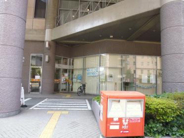 メルパルク大阪郵便局：321m