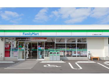 ファミリーマート青山四丁目店：101m