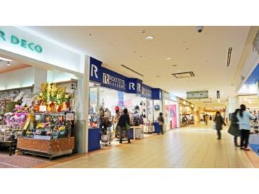 東急百貨店たまプラーザ店：3502m