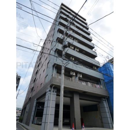 駅から徒歩9分