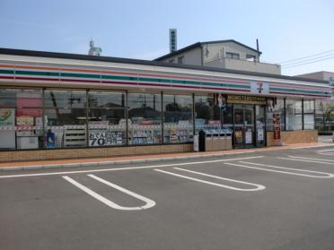 セブンイレブン新倉敷駅前1丁目店：369m