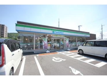 ファミリーマート徳島八万町大坪店：474m