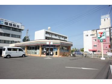 セブンイレブン徳島鮎喰町店：372m