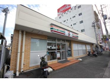 セブンイレブン徳島助任橋店：139m