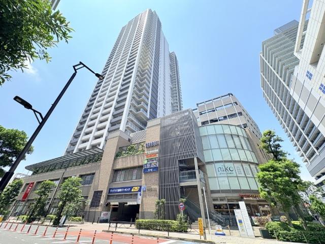 【『金町』駅徒歩3分の好立地】忙しい朝、遅い帰宅時にも安心の駅近物件です。商業施設との複合ビルなのでお買い物に不便しませんね♪