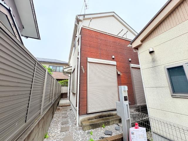 【新規リフォーム物件】トイレ・洗面化粧台交換、クッションフロア貼替、室内クリーニング等々。