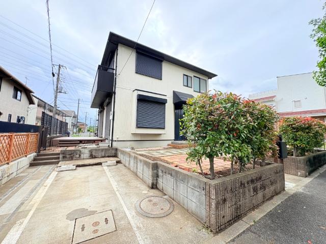 【新規リフォーム物件】キッチン交換、コンロ交換、クロス貼替、フロアタイル貼り、室内クリーニング等々。