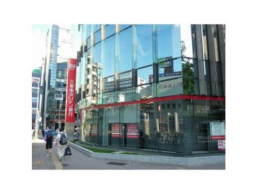 三菱東京UFJ銀行金山支店：508m